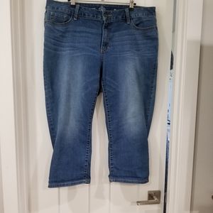 St John's Bay Jean Capris